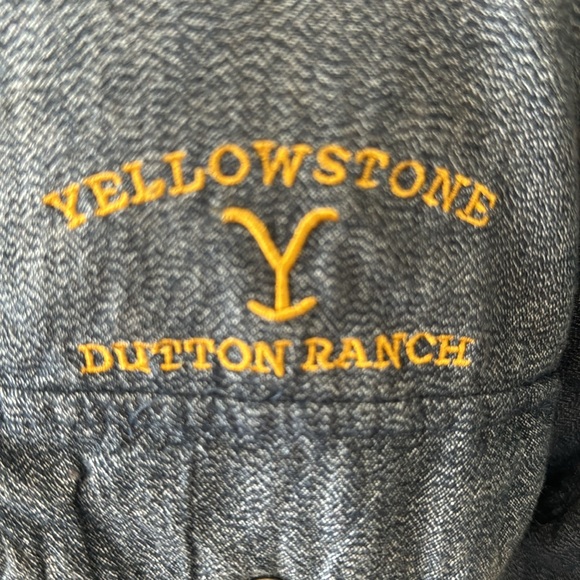Yellowstone Dutton Ranch Button down Brand New XXL (Fits like XL) - Picture 2 of 7